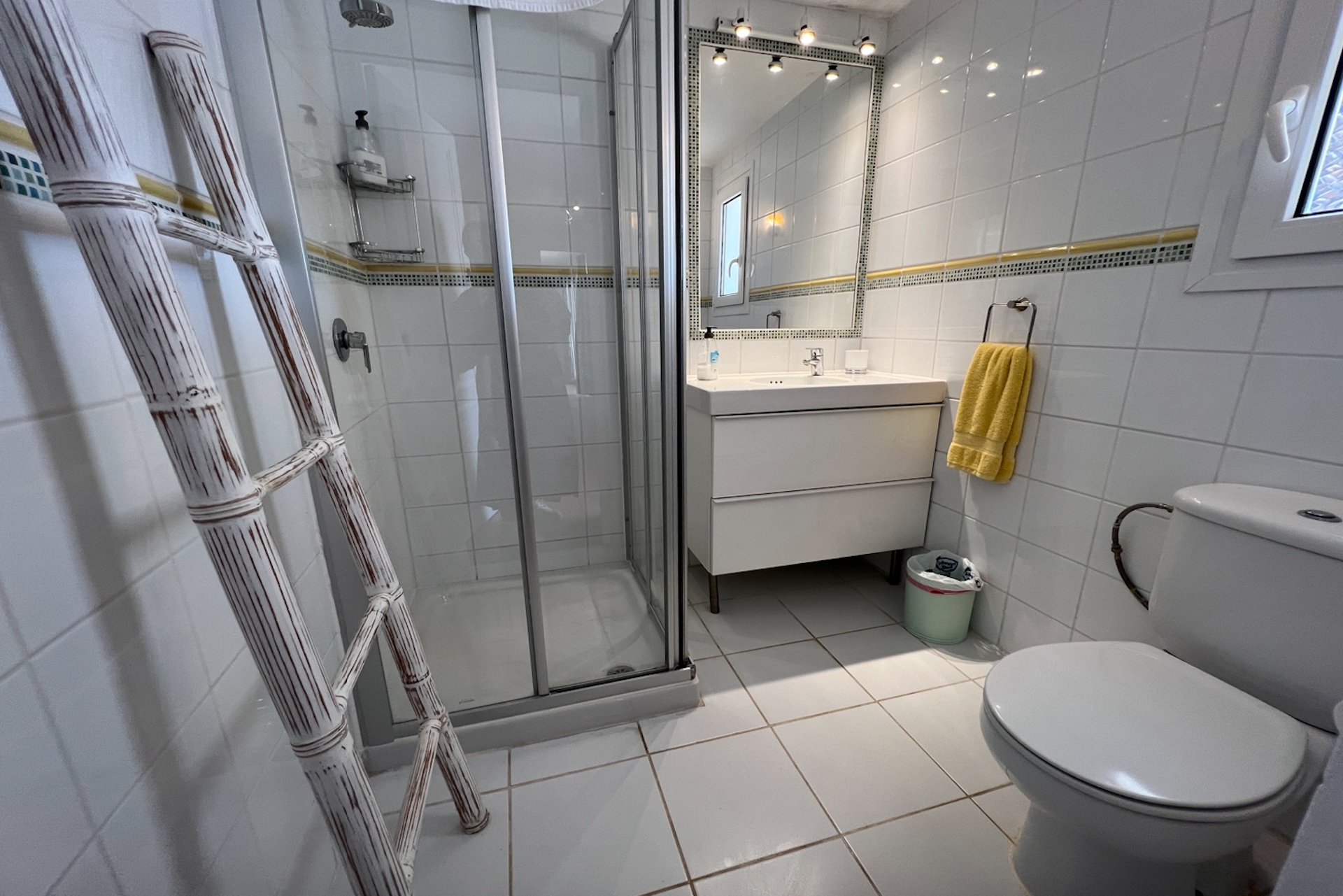 resa estates villa for sale ibiza tourist license bathroom.jpg